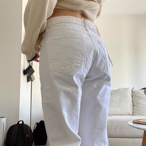 RAG AND BONE DISTRESSED WHITE JEANS